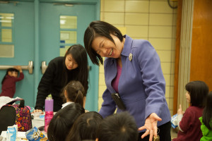 Iris Chiu enjoyed a converation with kids during lunch hour